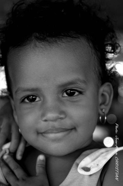 Ojos negro